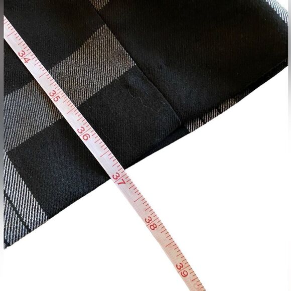 NWOT Black and White Plaid Belle Vere Pants - Picture 9 of 9